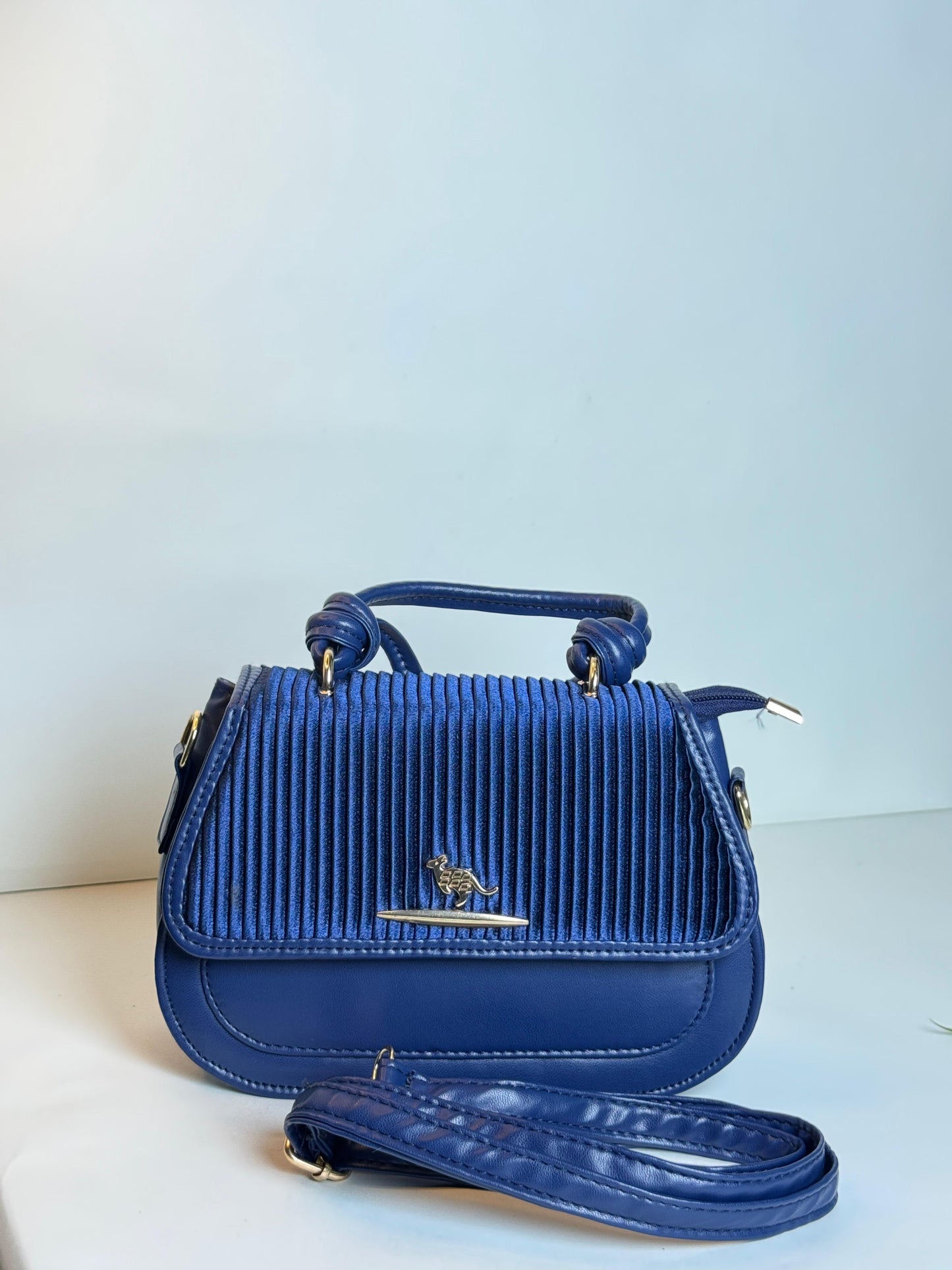 Blue Kangaroo Luxe
